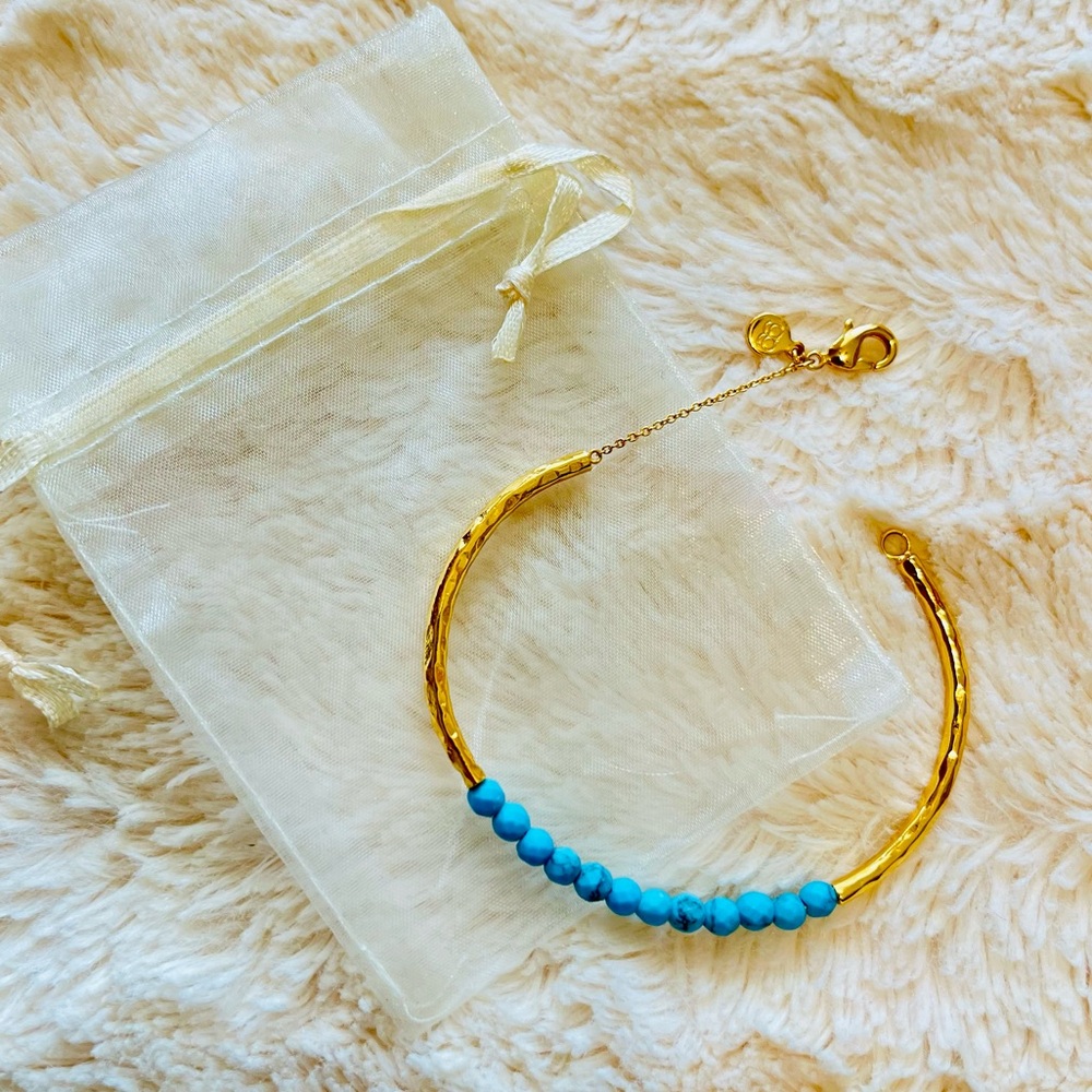 Turquoise and Gold Tone Beaded Bangle